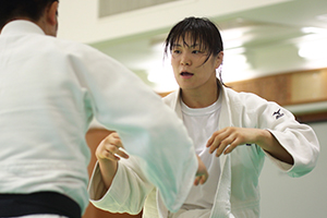 練習に励む片桐夏海選手