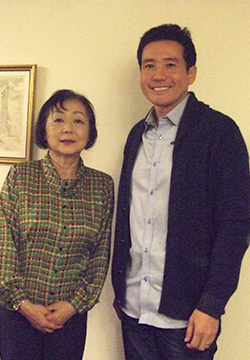 インタビューを受ける中村さん