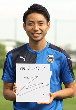 インタビューを受ける小林選手