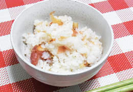 梅と桜えびのまぜごはん