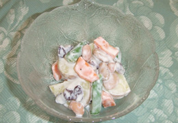 さつまいもと野菜のヨーグルトサラダ