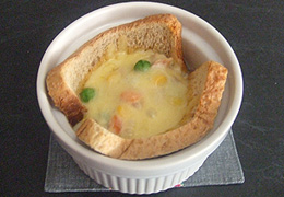 パンと卵のココット