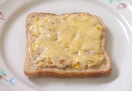 ツナとクリームコーンのトースト