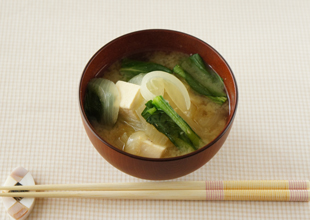 たっぷり野菜の味噌汁