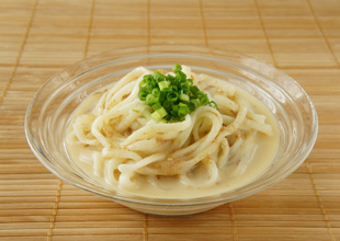 冷やし豆乳ごまだれうどん